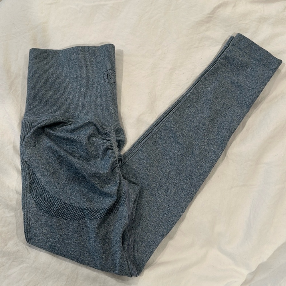 Scrunch butt workout leggings